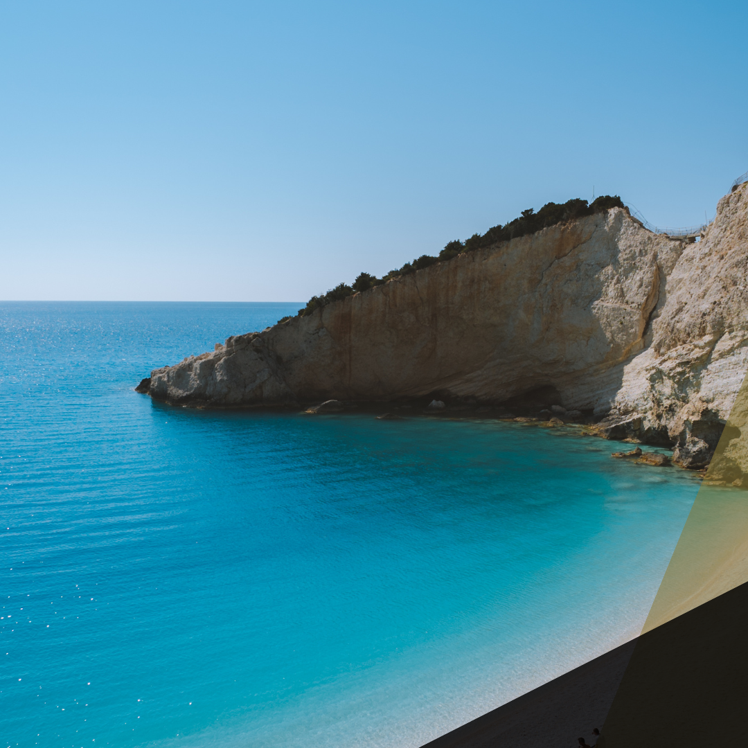 Real estate broker vs Greek Real estate agent